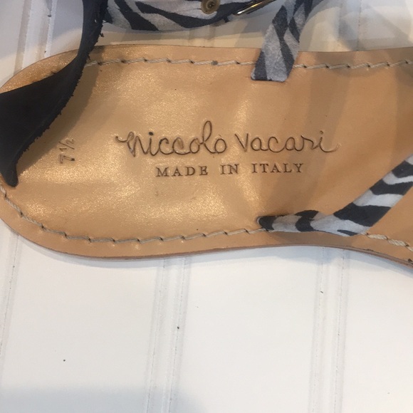 Niccolo Vacari Black Gray Zebra Flat Sandals - Picture 8 of 8